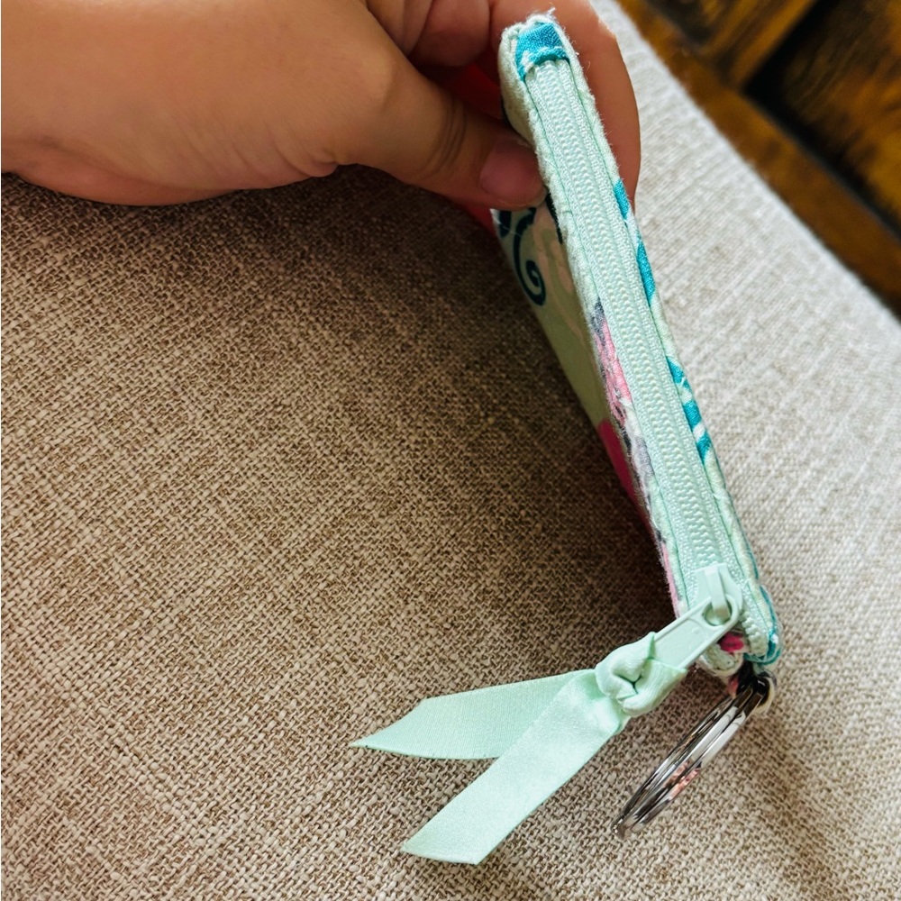 Floral Patterned ID Holder Keychain - Picture 7 of 7